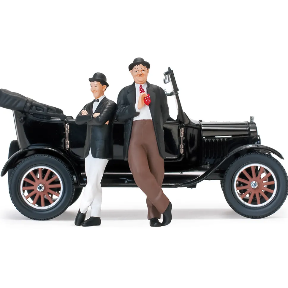 Laurel & Hardy 1925 Ford Model T 1:24 Scale Diecast Model Car by Sunstar