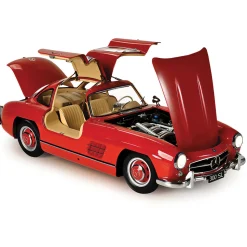 1955 Mercedes Benz 300SL Gullwing Coupe - Red 1:8 Scale Diecast Model Car by IXO Models