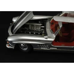 Mercedes-Benz 300 SL Gullwing 1/16 Kit 1:16 Scale Plastic Model Kit by Italeri