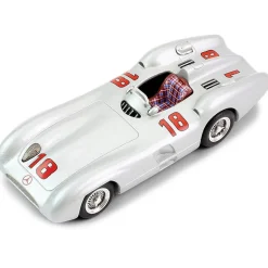 1954 MERCEDES-BENZ W196 R STREAMLINER #18 J.M.FANGIO WINNER FRENCH GP 1:43 Scale Diecast Model Car by IXO Models