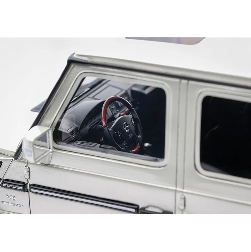 2003 Mercedes G-Class 55 AMG - Iridium Silver 1:18 Scale Cast Resin Model Truck by Ottomobile