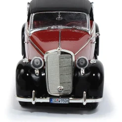 1950 Mercedes 170S - Burgundy 1:18 Scale Diecast Model Car by Signature Models