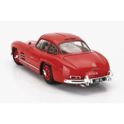 Mercedes 300 SL Gullwing 1:18 Scale Diecast Model Car by Schuco