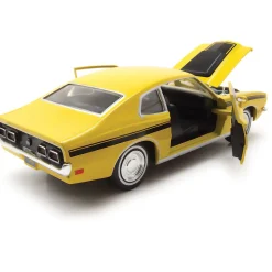 1971 Mercury Comet GT - Yellow 1:24 Scale Diecast Model Car by Motormax