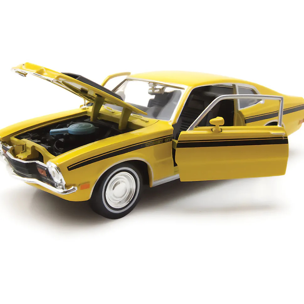 1971 Mercury Comet GT - Yellow 1:24 Scale Diecast Model Car by Motormax