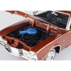 1971 Mercury Comet - Metallic Brown 1:24 Scale Diecast Model Car by Motormax