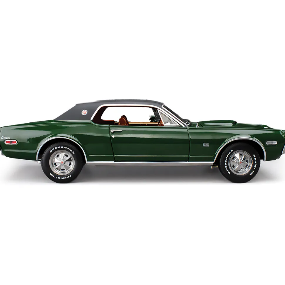 1968 Mercury Cougar XR7G - Augusta Green 1:18 Scale Diecast Model Car by Sunstar
