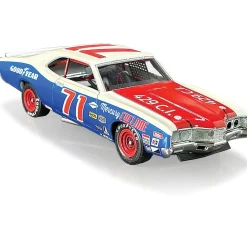 1971 Mercury Cyclone Stock Car 1:25 Scale Plastic Model Kit by MPC Models