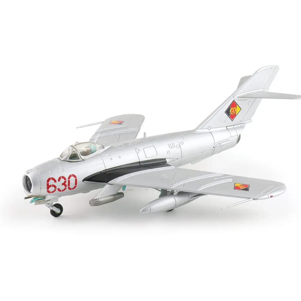 MIG-17F Fresco C 1/72 Die Cast Model 1:72 scale Metal by Hobby Master