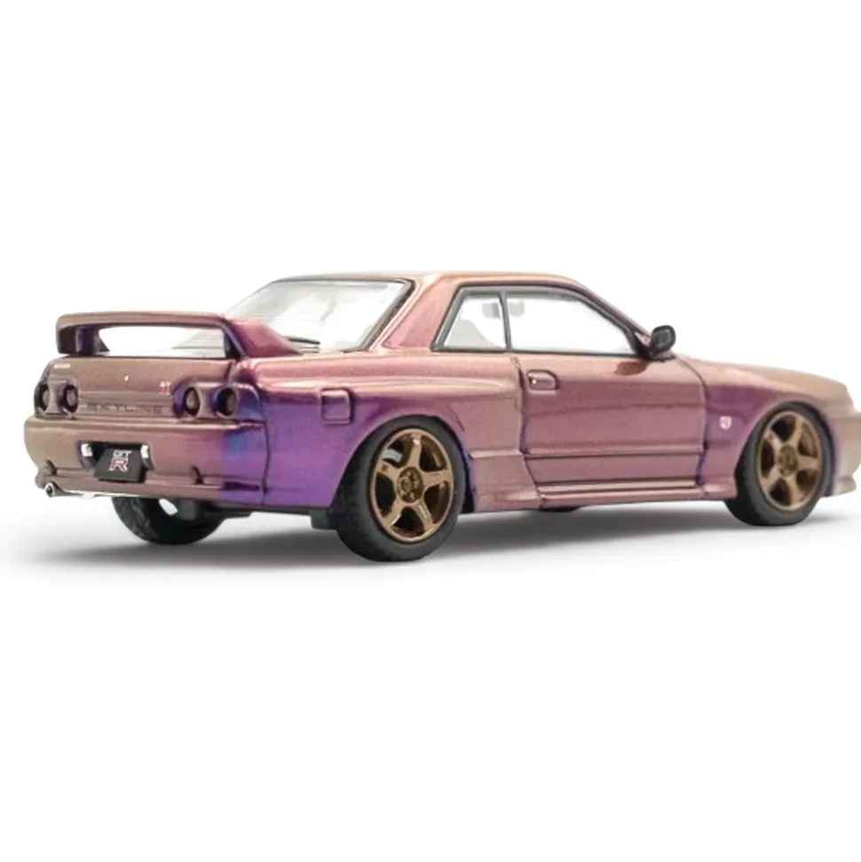 Nissan Skyline GT-R (R32) Midnight Purple - Australia Special 1:64 Scale Diecast Model Car by Inno Models
