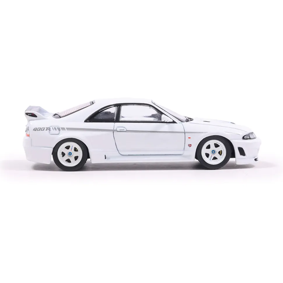 1997 Nissan Skyline GT-R R33 Nismo 400R - White 1:64 Scale Diecast Model Car by IXO Models