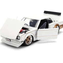 1971 Nissan Skyline 2000 GT-R - White 1:24 Scale Diecast Model Car by Jada Toys