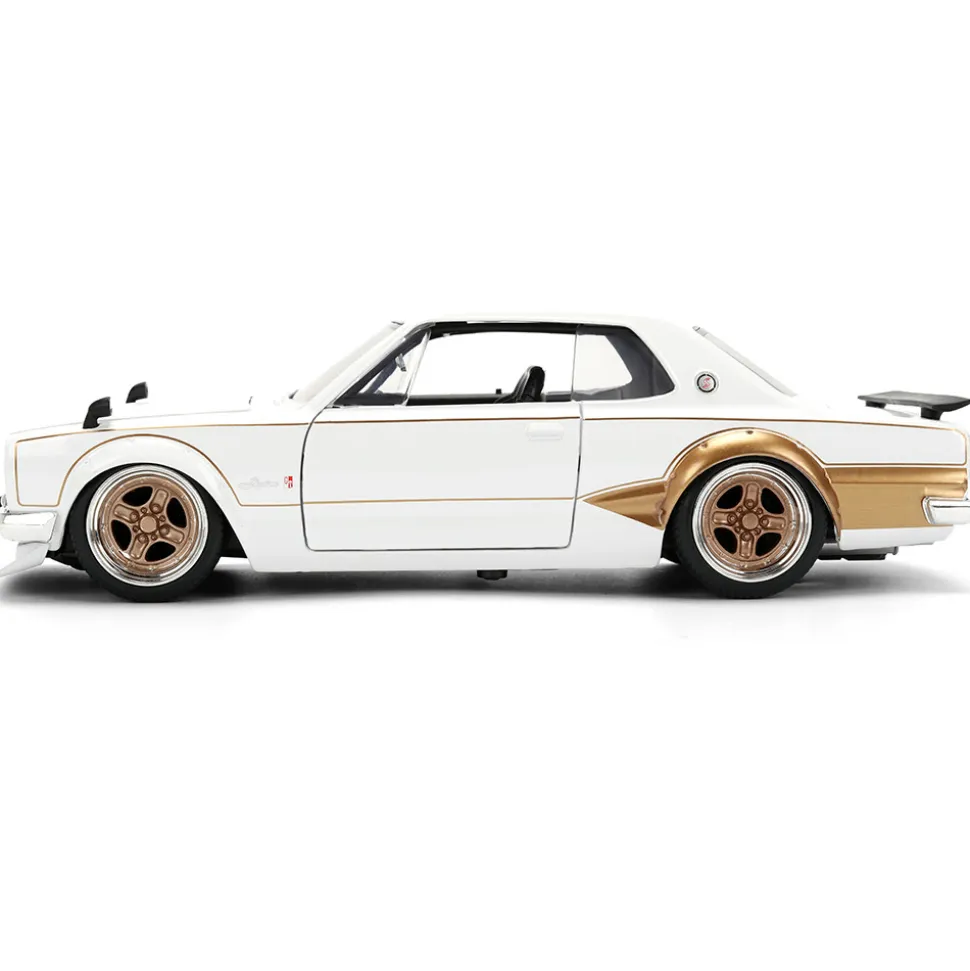 1971 Nissan Skyline 2000 GT-R - White 1:24 Scale Diecast Model Car by Jada Toys