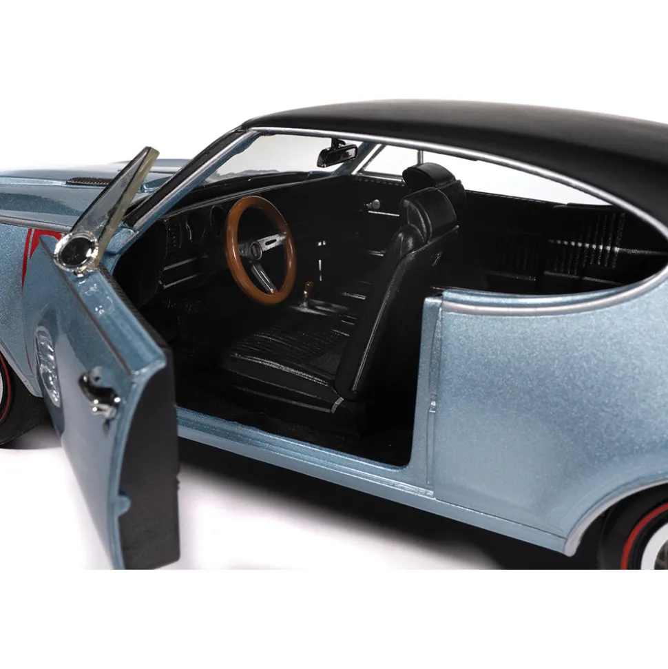 1968 Oldsmobile Holiday Coupe 442 Hemmings Muscle Machines - Code F Teal Frost 1:18 Scale Diecast Model Car by American Muscle - Ertl
