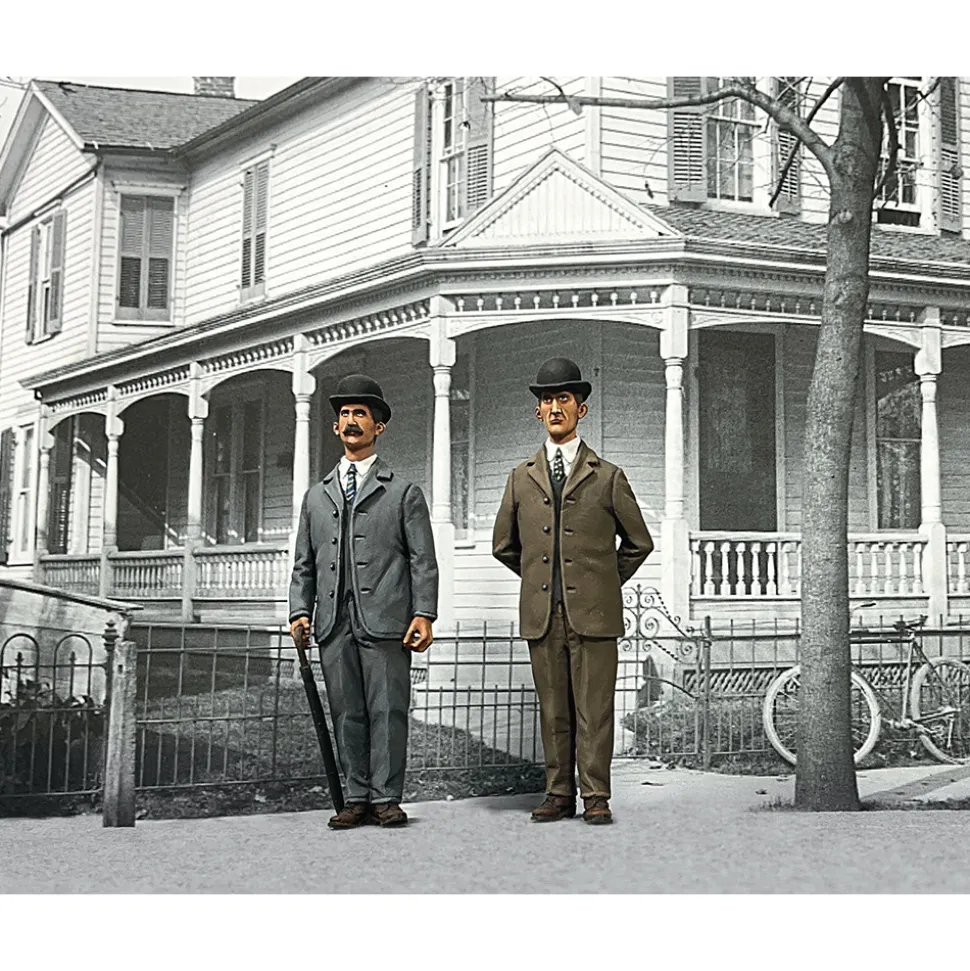 Orville and Wilbur Wright, 1903 1/30 Figure William Britain (10138) 1:30 scale Metal by William Britain