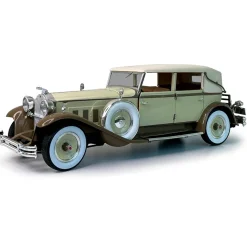 1930 Packard Eight Brewster 1:18 Scale Diecast Model Car by Signature Models