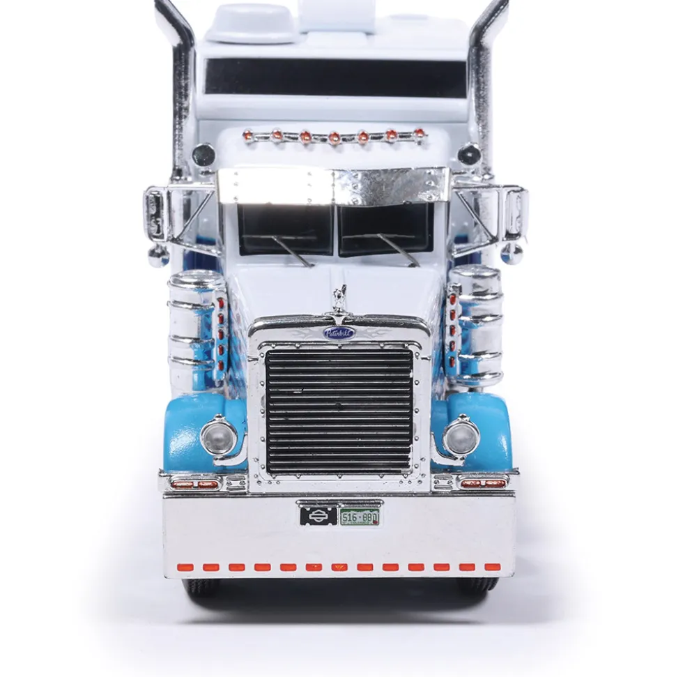Peterbilt 379 - Blue & White 1:64 Scale Diecast Model Truck by IXO Models