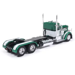 1952 Peterbilt 350 - Green 1:64 Scale by IXO Models