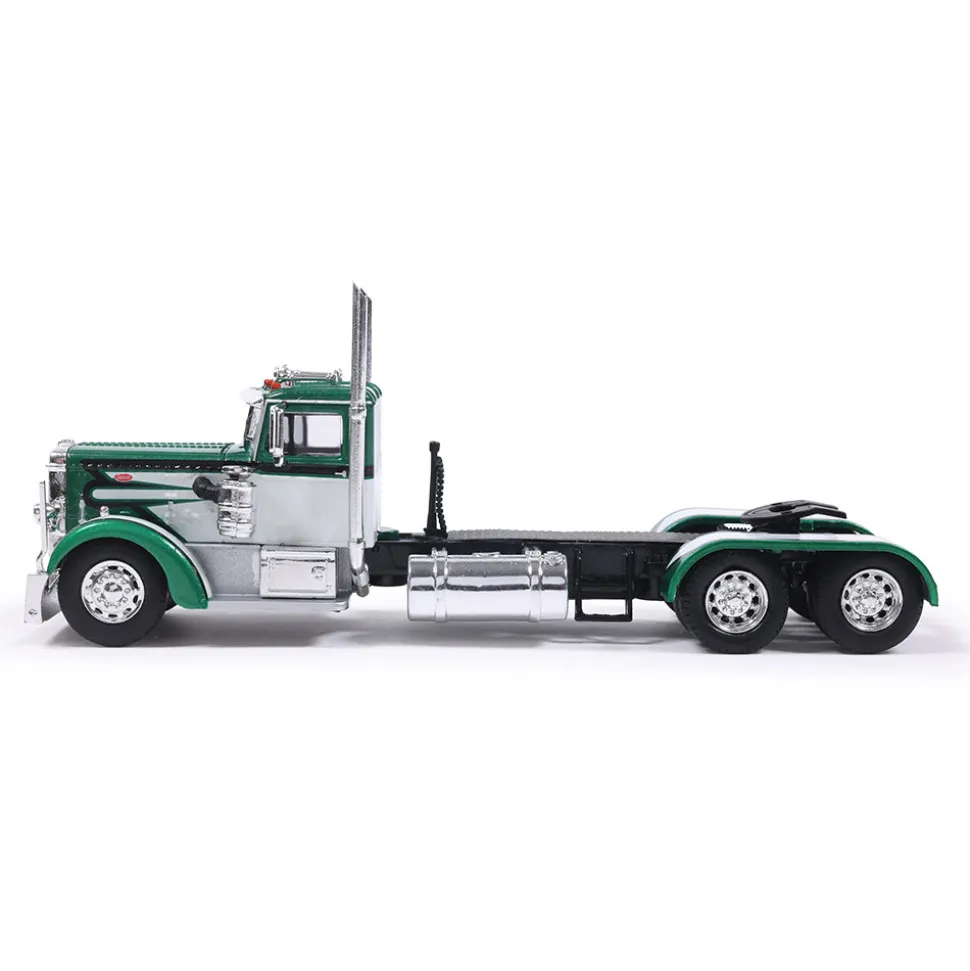 1952 Peterbilt 350 - Green 1:64 Scale by IXO Models
