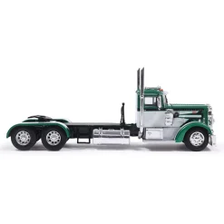 1952 Peterbilt 350 - Green 1:64 Scale by IXO Models