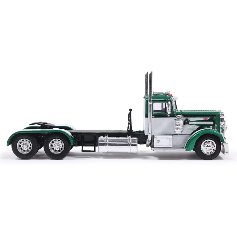 1952 Peterbilt 350 - Green 1:64 Scale by IXO Models