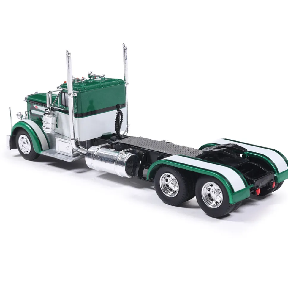 1952 Peterbilt 350 - Green 1:64 Scale by IXO Models