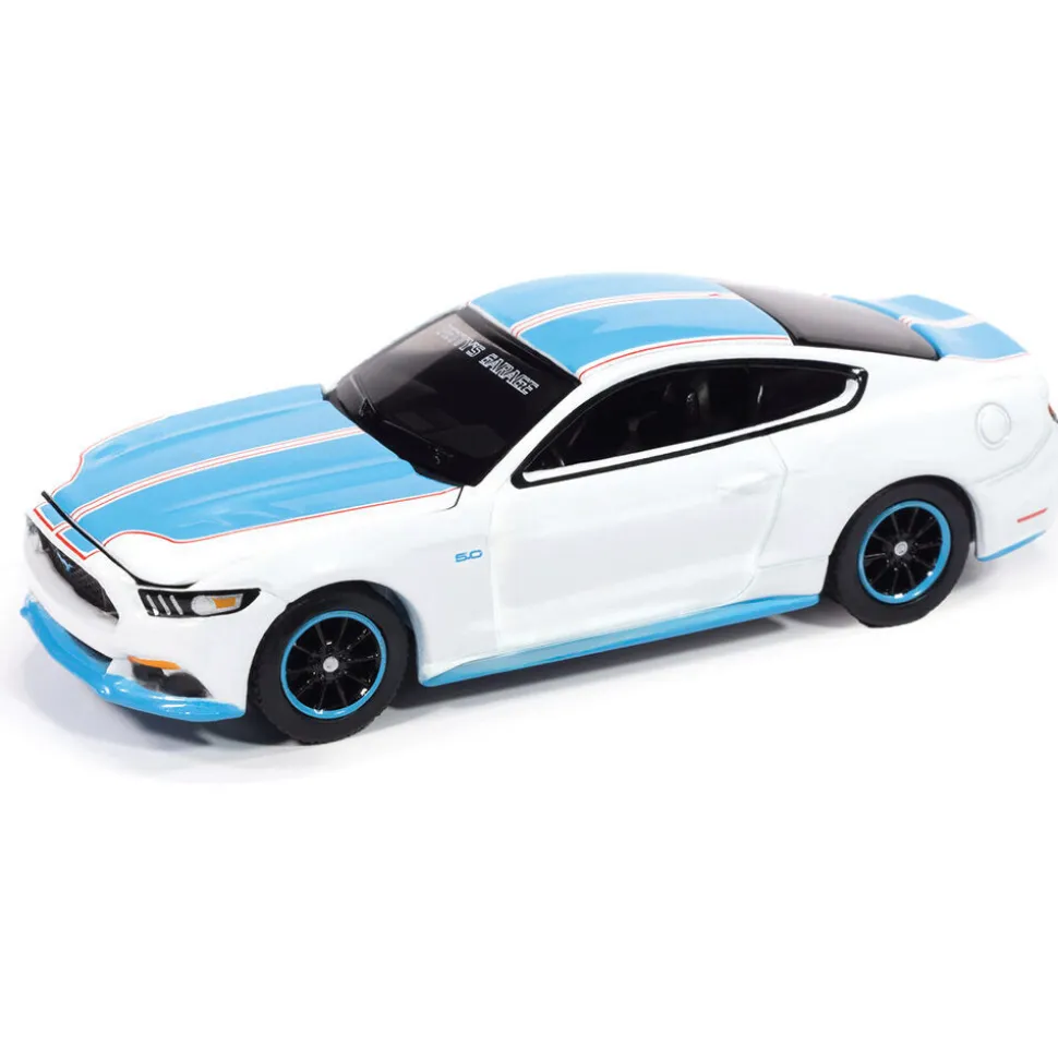 2016 Petty's Garage Mustang GT King Premier - White 1:64 Scale Diecast Model Car by Auto World