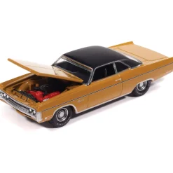 1971 Plymouth Fury III - Bahama Yellow 1:64 Scale Diecast Model Car by Auto World