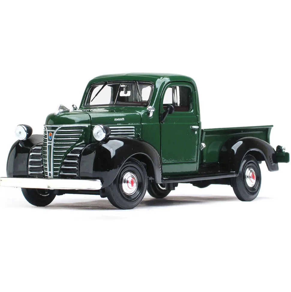1941 Plymouth Pickup - GREEN 1:24 Scale Diecast Model by Motormax