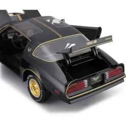 1978 Pontiac Firebird Trans Am - Black 1:18 Scale Diecast Model Car by Maisto