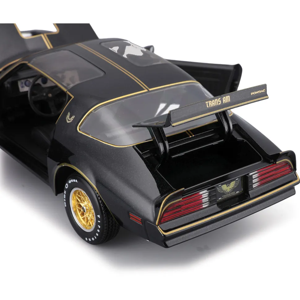 1978 Pontiac Firebird Trans Am - Black 1:18 Scale Diecast Model Car by Maisto
