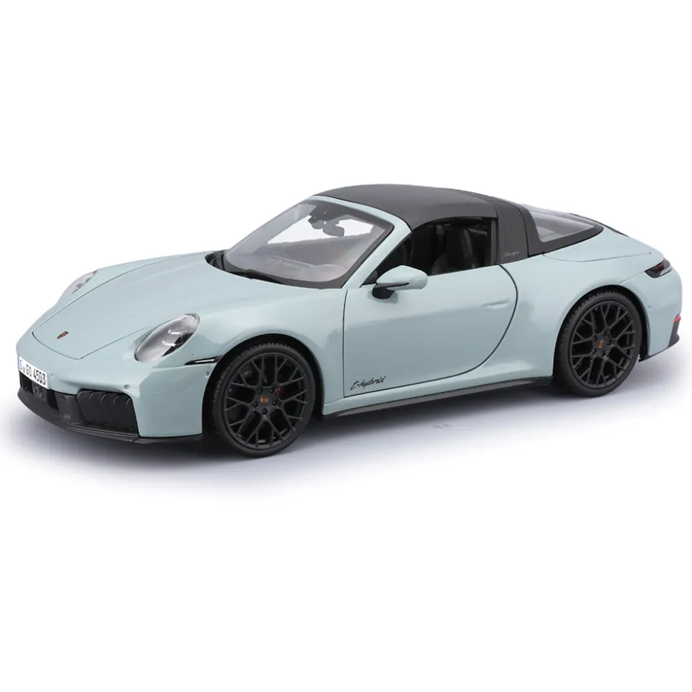 2025 Porsche 911 Carrera GTS (Hybrid) - Green 1:18 Scale Diecast Model Car by Maisto