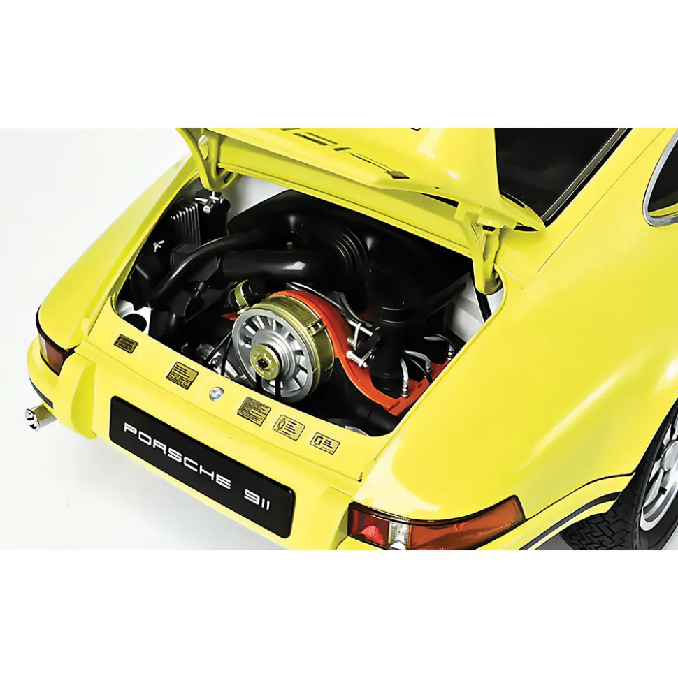 Porsche 911 - Yellow 1:8 Scale Diecast Model Car by IXO Models