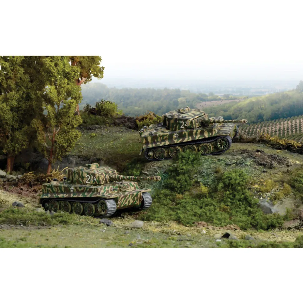 Pz.Kpfw.VI Tiger I Ausf. E 1/72 Kit 1:72 Scale Plastic Model Kit by Italeri