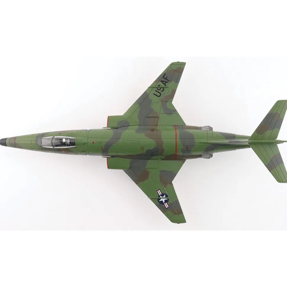 RF-101A Voodoo 1/72 Die Cast Model 1:72 scale Metal by Hobby Master