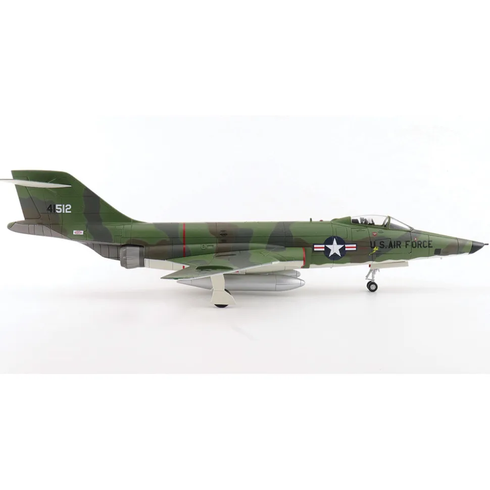 RF-101A Voodoo 1/72 Die Cast Model 1:72 scale Metal by Hobby Master