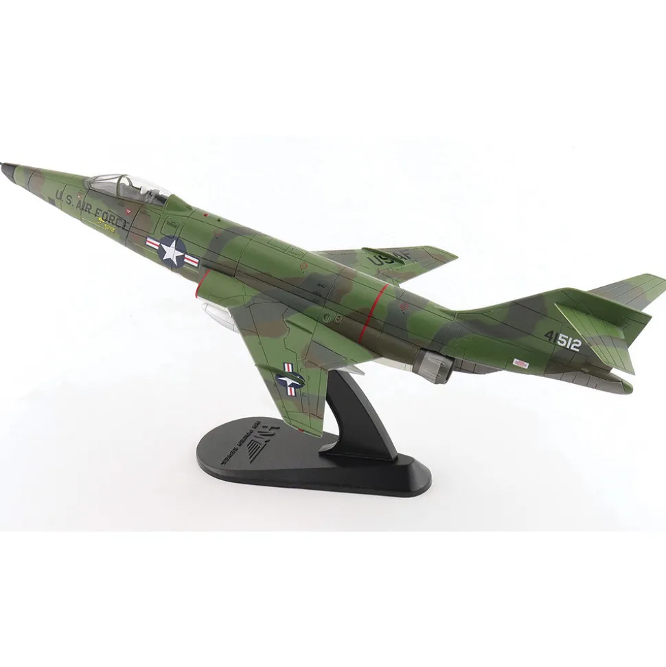 RF-101A Voodoo 1/72 Die Cast Model 1:72 scale Metal by Hobby Master