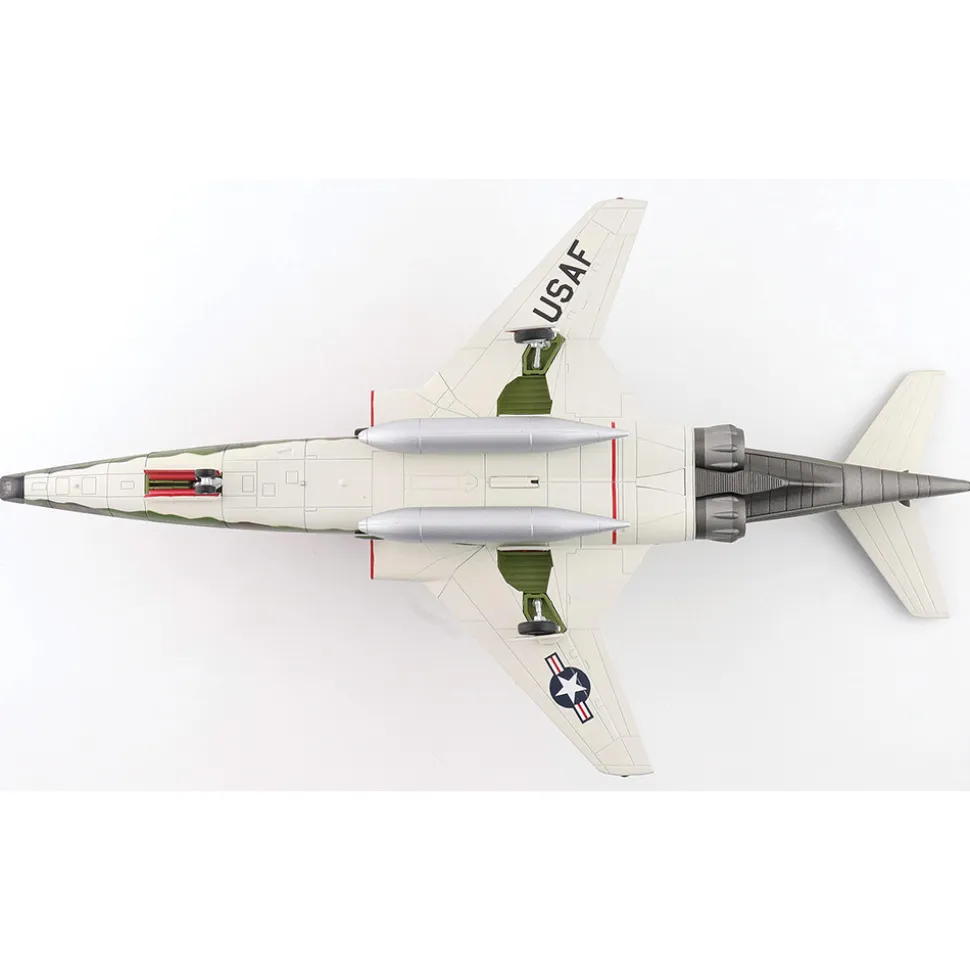 RF-101A Voodoo 1/72 Die Cast Model 1:72 scale Metal by Hobby Master