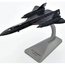 SR-71 Blackbird 1/200 Die Cast Model - AF1-0137 Lt. Col. Yielding and Lt. Col. Vida 1:200 Scale by Air Force 1