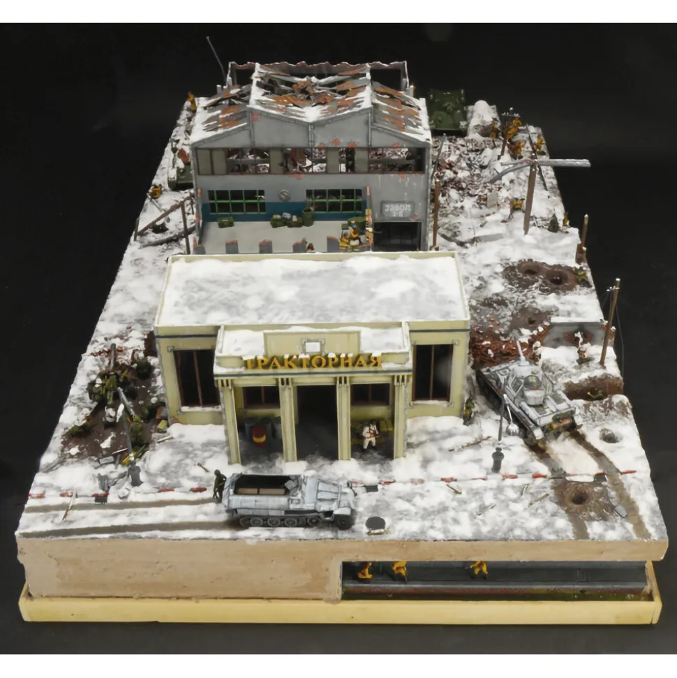 Stalingrad Tractor Plant 1942 1/72 FIGURE KIT 1:72 Scale Plastic by Italeri