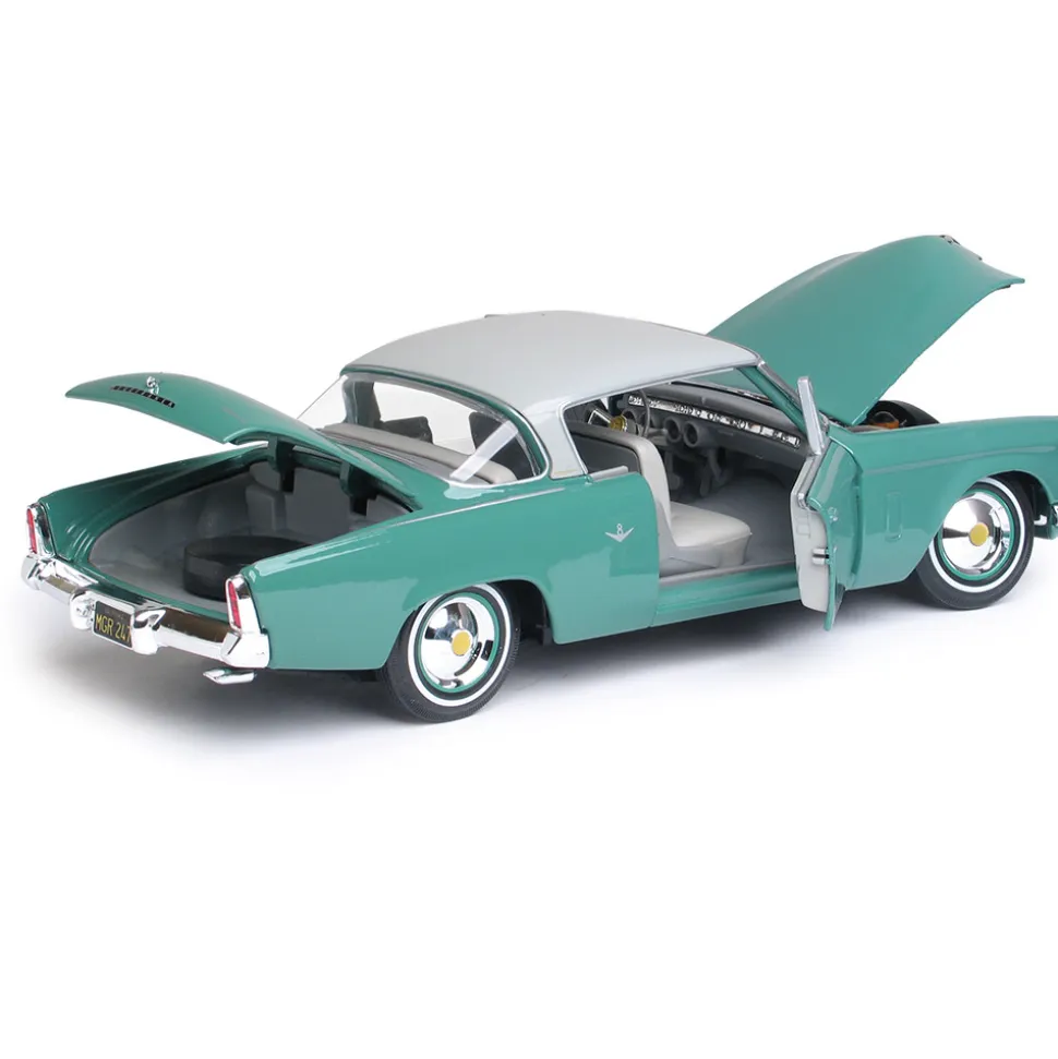 1953 Studebaker Starliner - Mint Green 1:18 Scale Diecast Model Car by Maisto