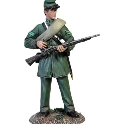 1st U.S. Berdan's Sharpshooter, Reaching for Cap 1/30 Figure WILLIAM BRITAIN (31478) 1:30 scale Metal by William Britain