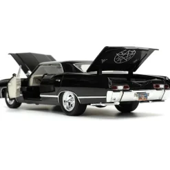 1967 Supernatural Chevy Impala SS w/Dean Winchester Figure 1:24 Scale Diecast Model Car by Jada Toys
