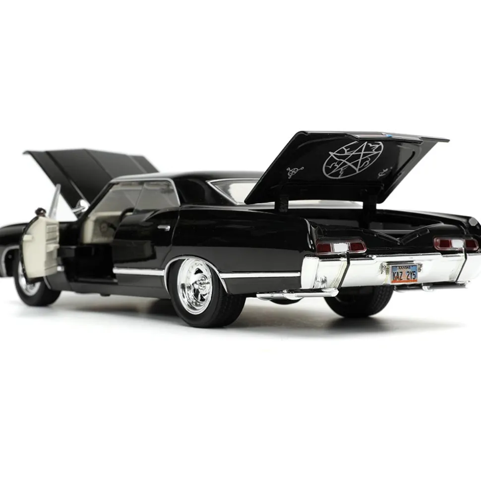 1967 Supernatural Chevy Impala SS w/Dean Winchester Figure 1:24 Scale Diecast Model Car by Jada Toys