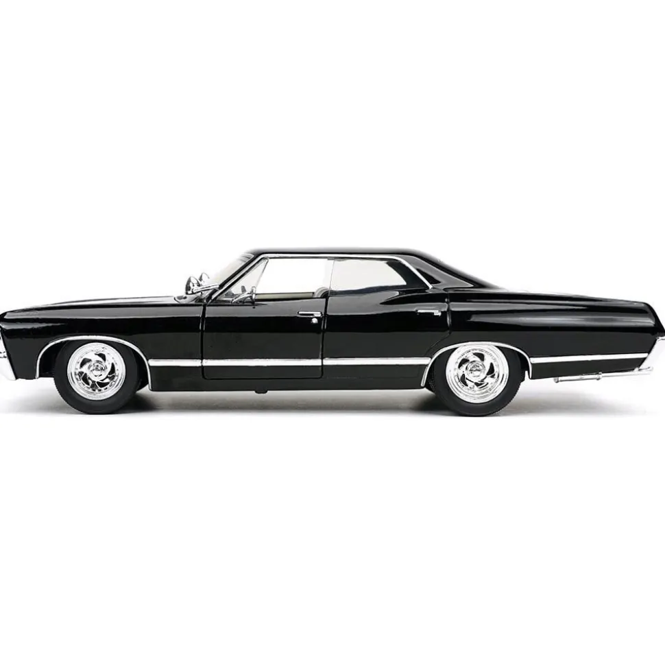 1967 Supernatural Chevy Impala SS w/Dean Winchester Figure 1:24 Scale Diecast Model Car by Jada Toys