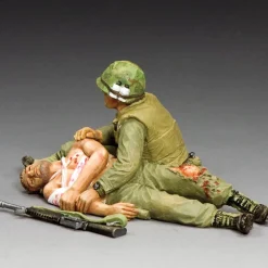 Taking Care of a Buddy 1/30 Figure Set King & Country (VN179) 1:30 Scale Metal by King and Country