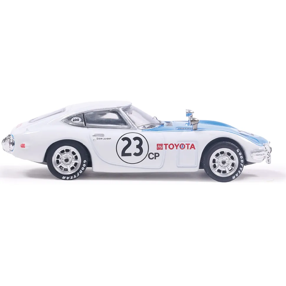 1967 Toyota 2000GT - White MF10-10001 1:64 Scale Diecast Model Car by IXO Models