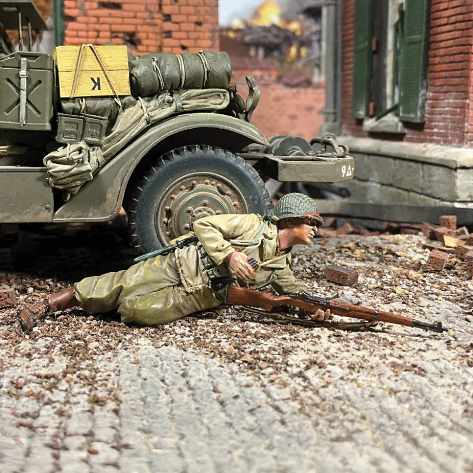 U.S. Infantryman Prone Loading M1 Garand, 1943-45 1/30 Figur WILLIAM BRITAIN (25288) 1:30 Scale Metal by William Britain