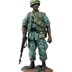 U.S. Marine, Vietnam 1967-68, No.1 1/30 Figure William Britain (13062) 1:30 Scale by William Britain