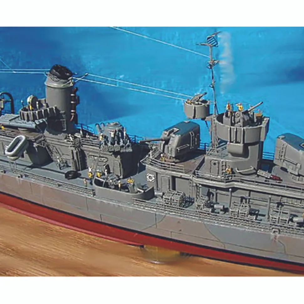 USS Melvin DD-680 "Blue Devil" 1/125 Kit Other Scale by Lindberg